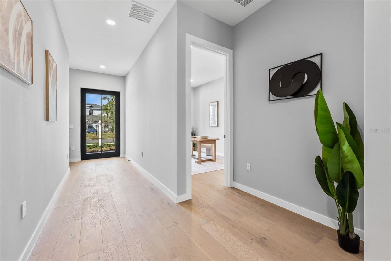 22 E Steele Street, Orlando, FL 32804 Photo