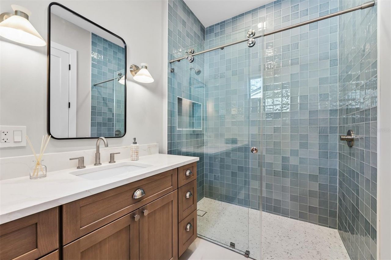 22 E Steele Street, Orlando, FL 32804 Photo