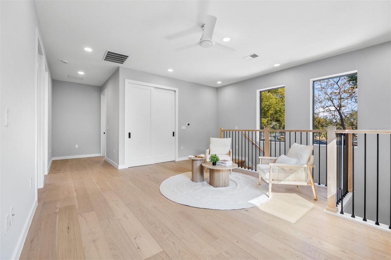 22 E Steele Street, Orlando, FL 32804 Photo