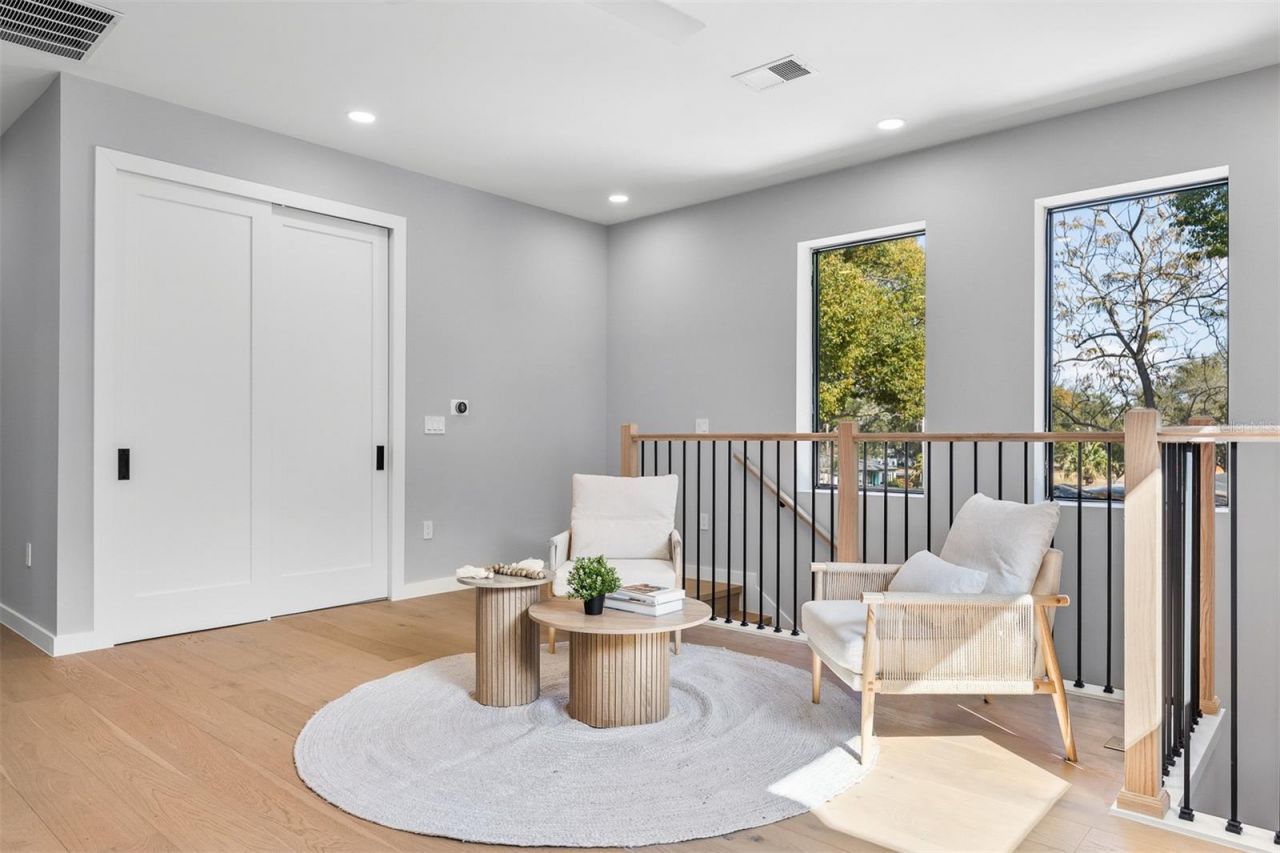 22 E Steele Street, Orlando, FL 32804 Photo