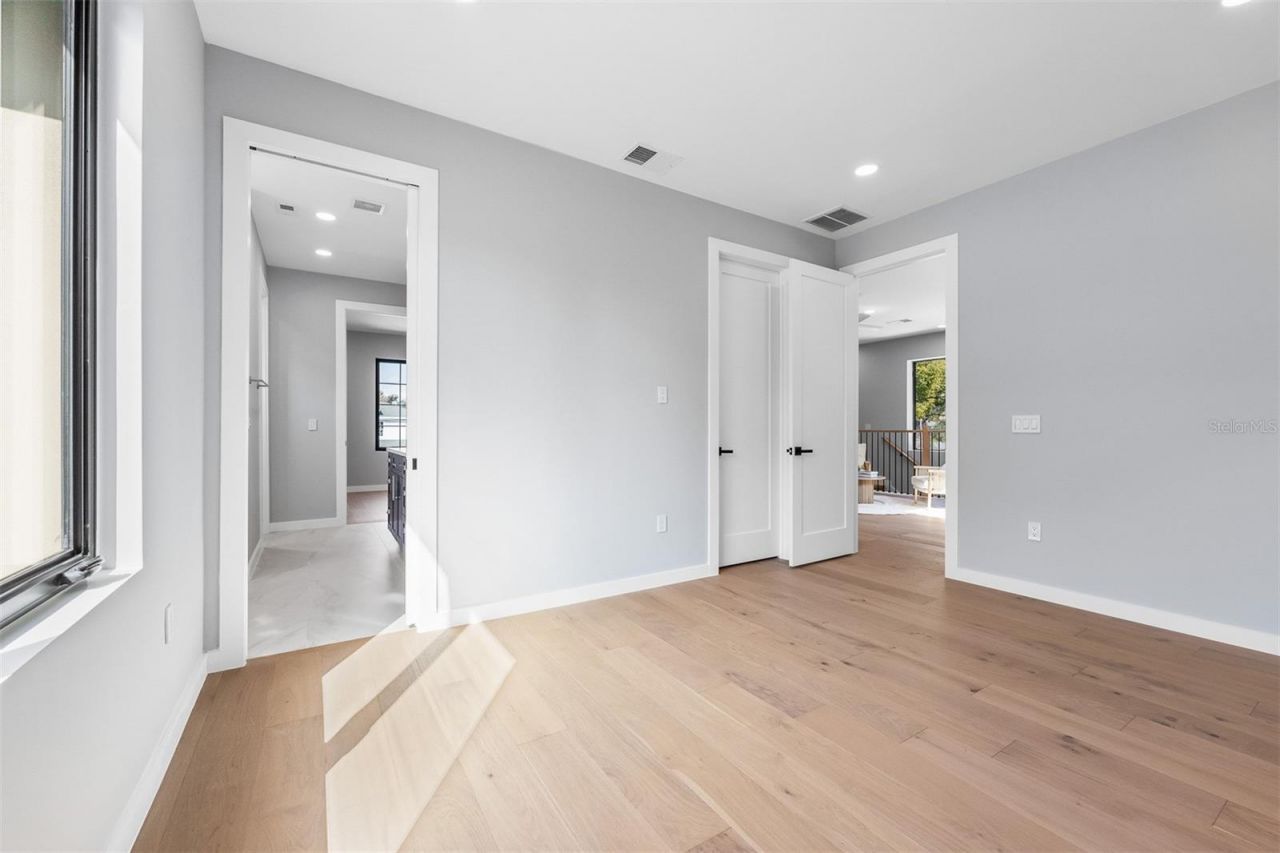 22 E Steele Street, Orlando, FL 32804 Photo