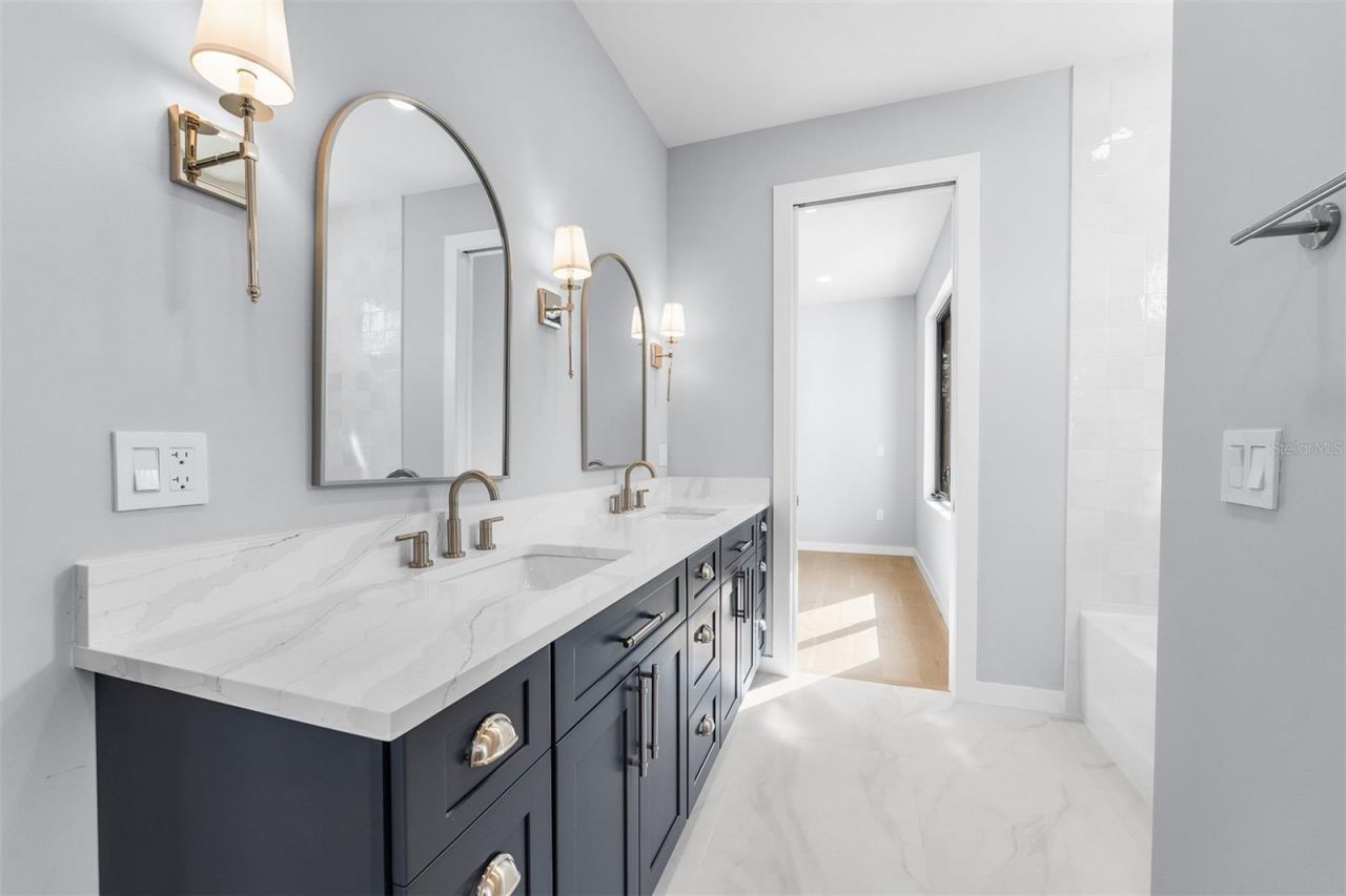 22 E Steele Street, Orlando, FL 32804 Photo