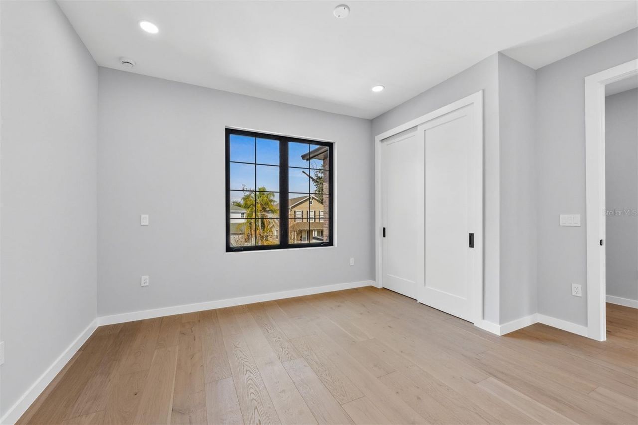 22 E Steele Street, Orlando, FL 32804 Photo