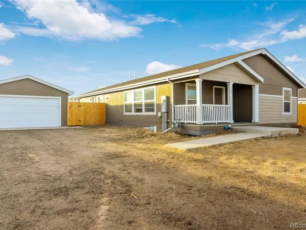 120 Juniper Circle , Log Lane Village, CO 80705