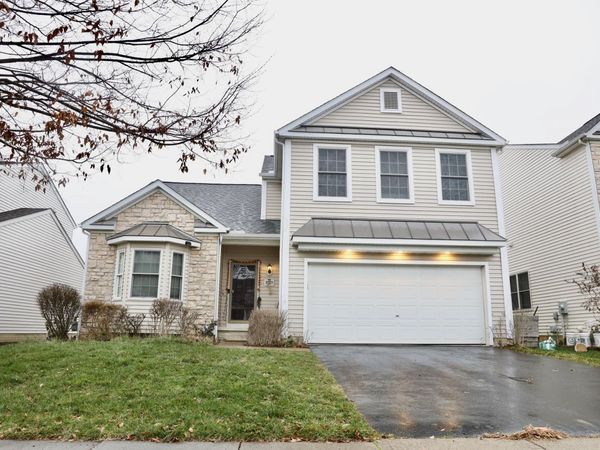 8805 Emerald Hill Drive, Lewis Center, OH 43035