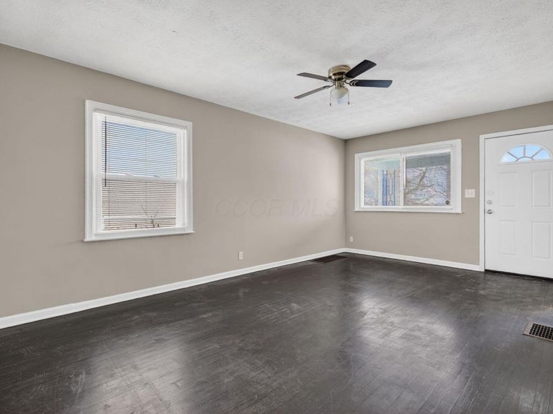 151 Columbian Avenue, Columbus, OH 43223 Photo 2