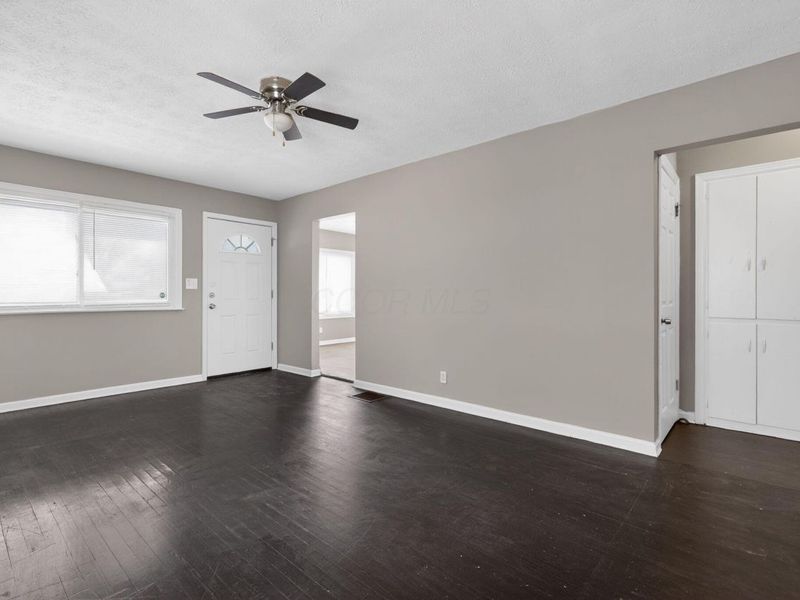 151 Columbian Avenue, Columbus, OH 43223 Photo 3