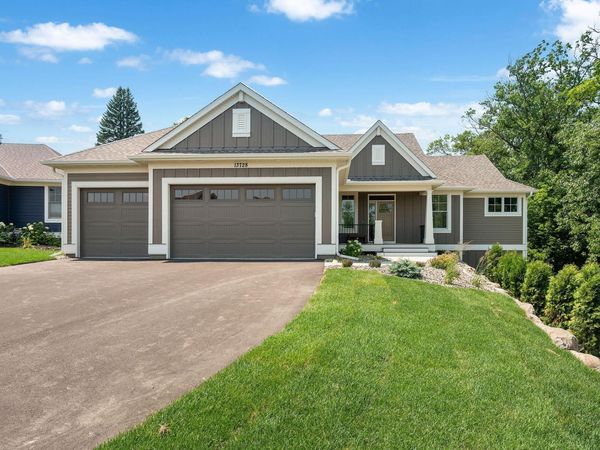 13728 Enfield Avenue, Hugo, MN 55038