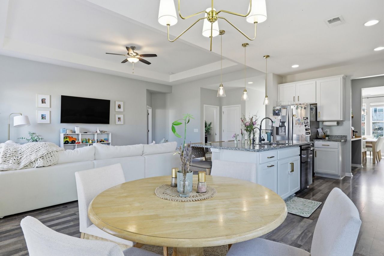 1349 Hermitage Lane Photo 13