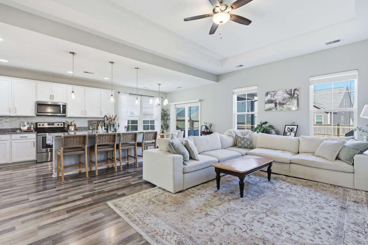 1349 Hermitage Lane Photo 16