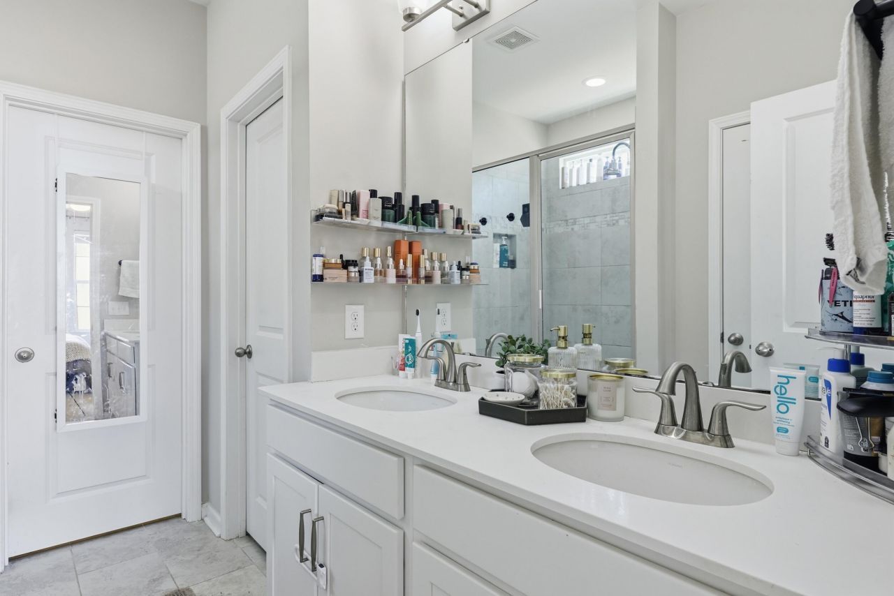 1349 Hermitage Lane Photo 23