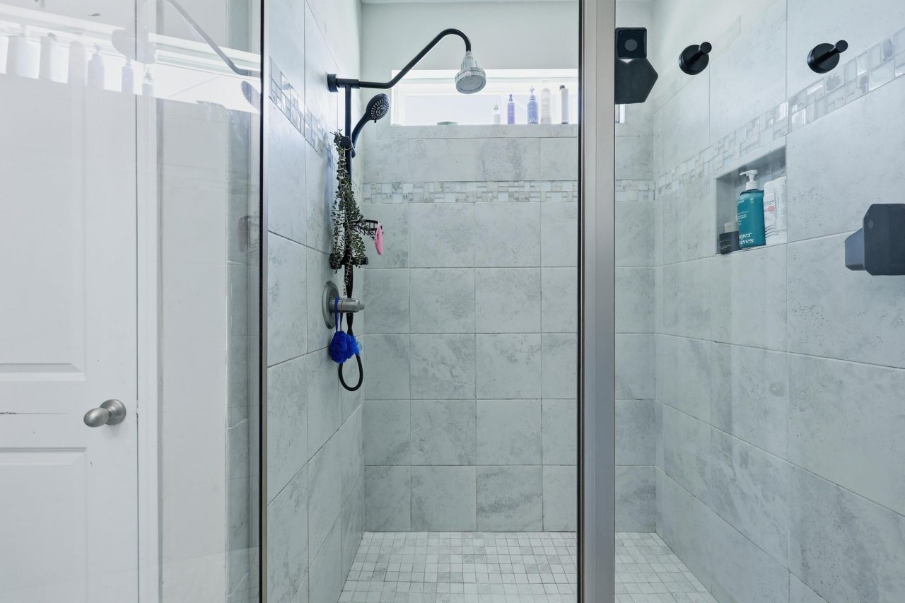 1349 Hermitage Lane Photo 24