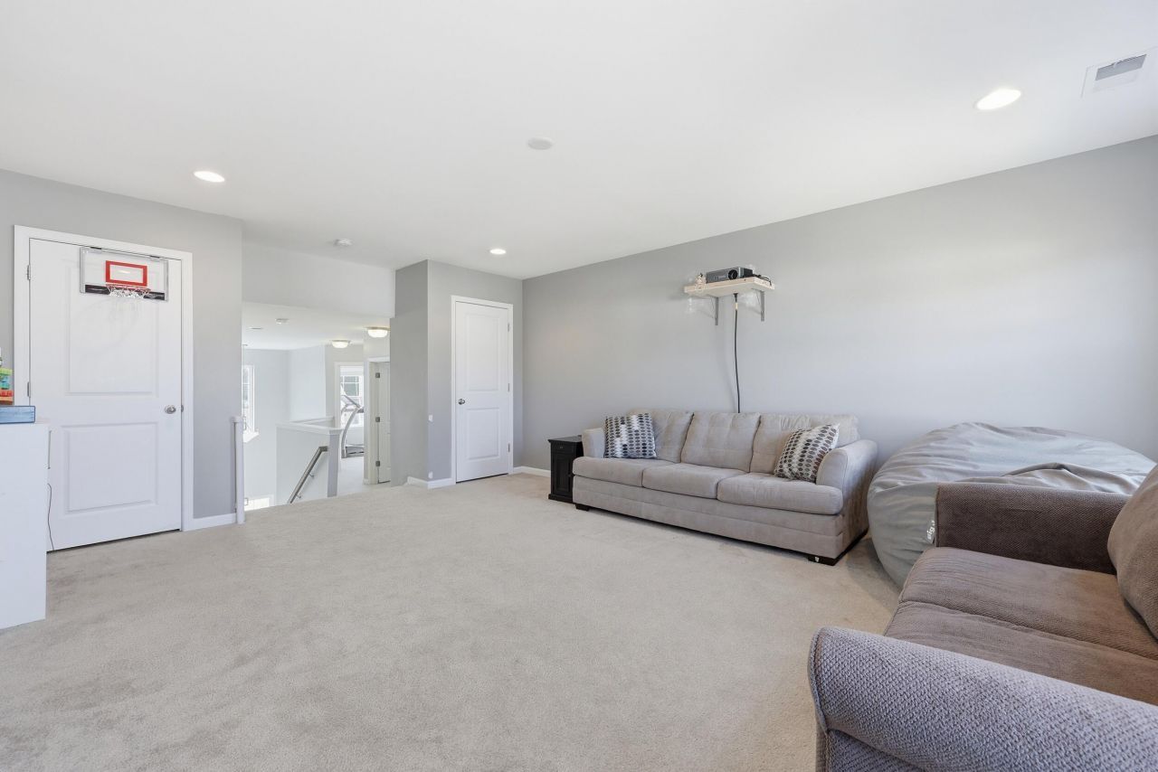 1349 Hermitage Lane Photo 27