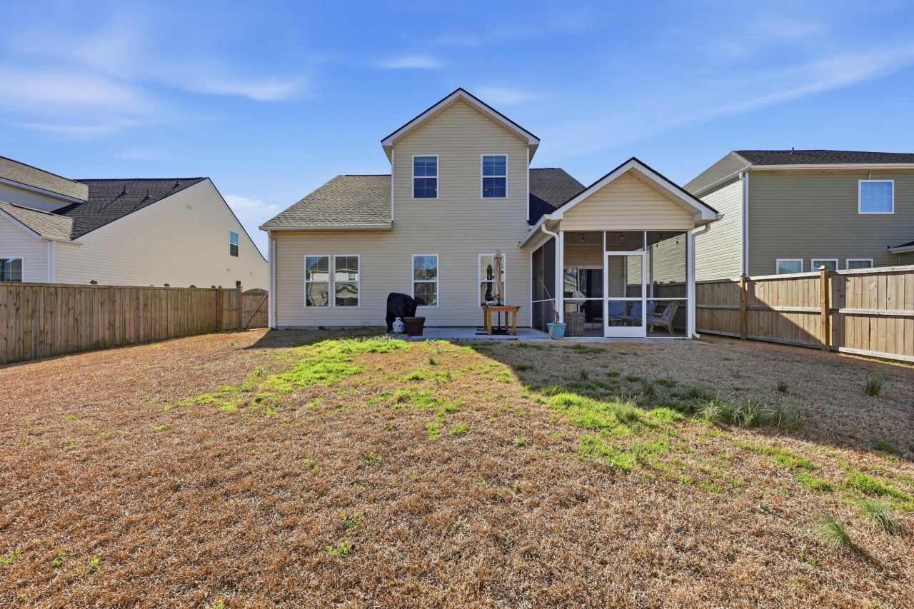 1349 Hermitage Lane Photo 35