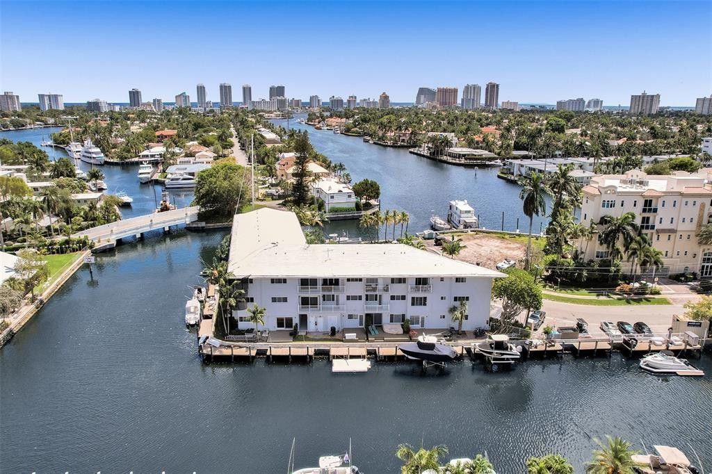 535 Hendricks Isle, Unit 209, Fort Lauderdale, FL 33301 Photo
