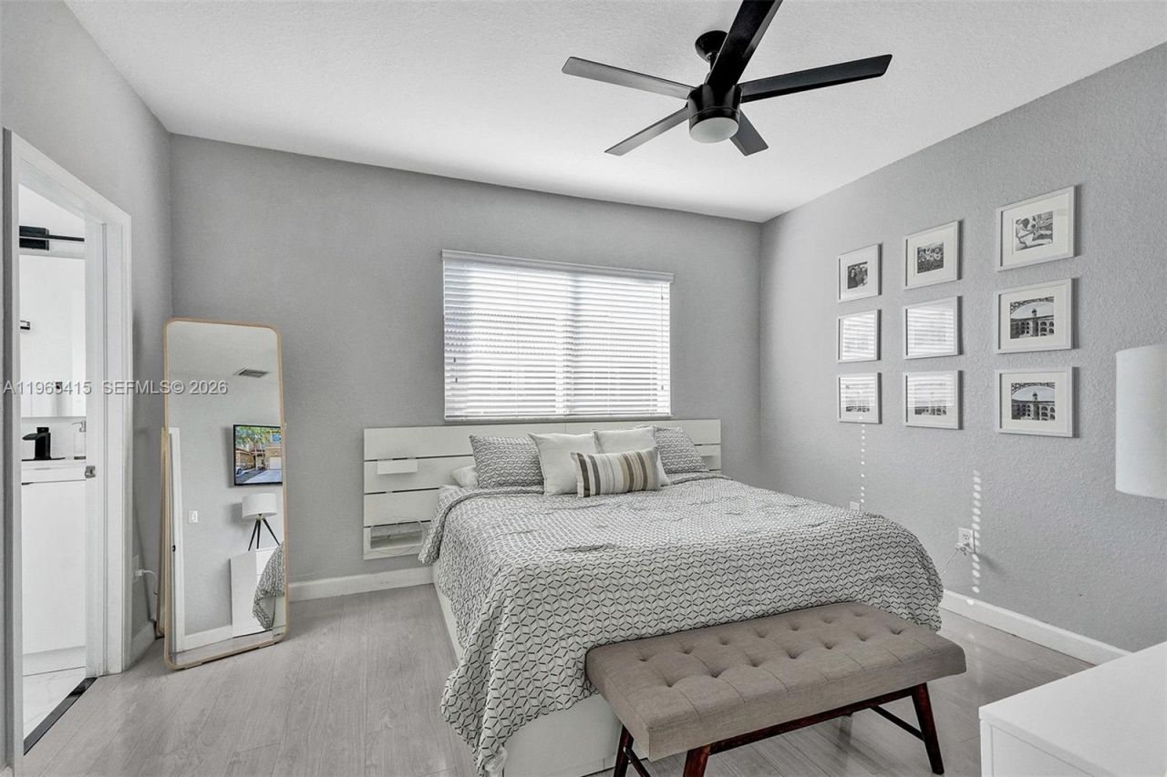 8518 SW 214th Ln, Cutler Bay, FL 33189 Photo