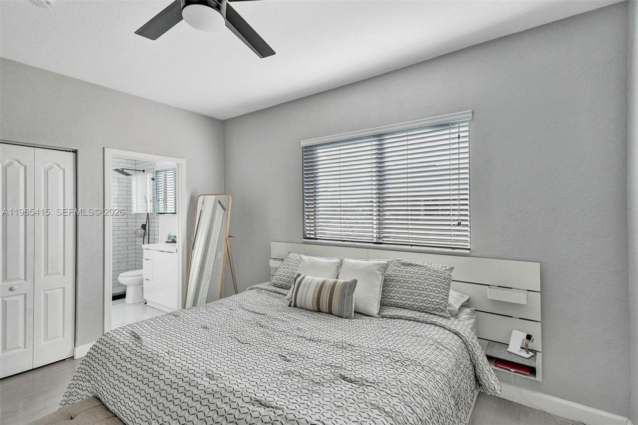 8518 SW 214th Ln, Cutler Bay, FL 33189 Photo