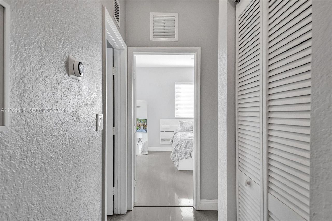 8518 SW 214th Ln, Cutler Bay, FL 33189 Photo