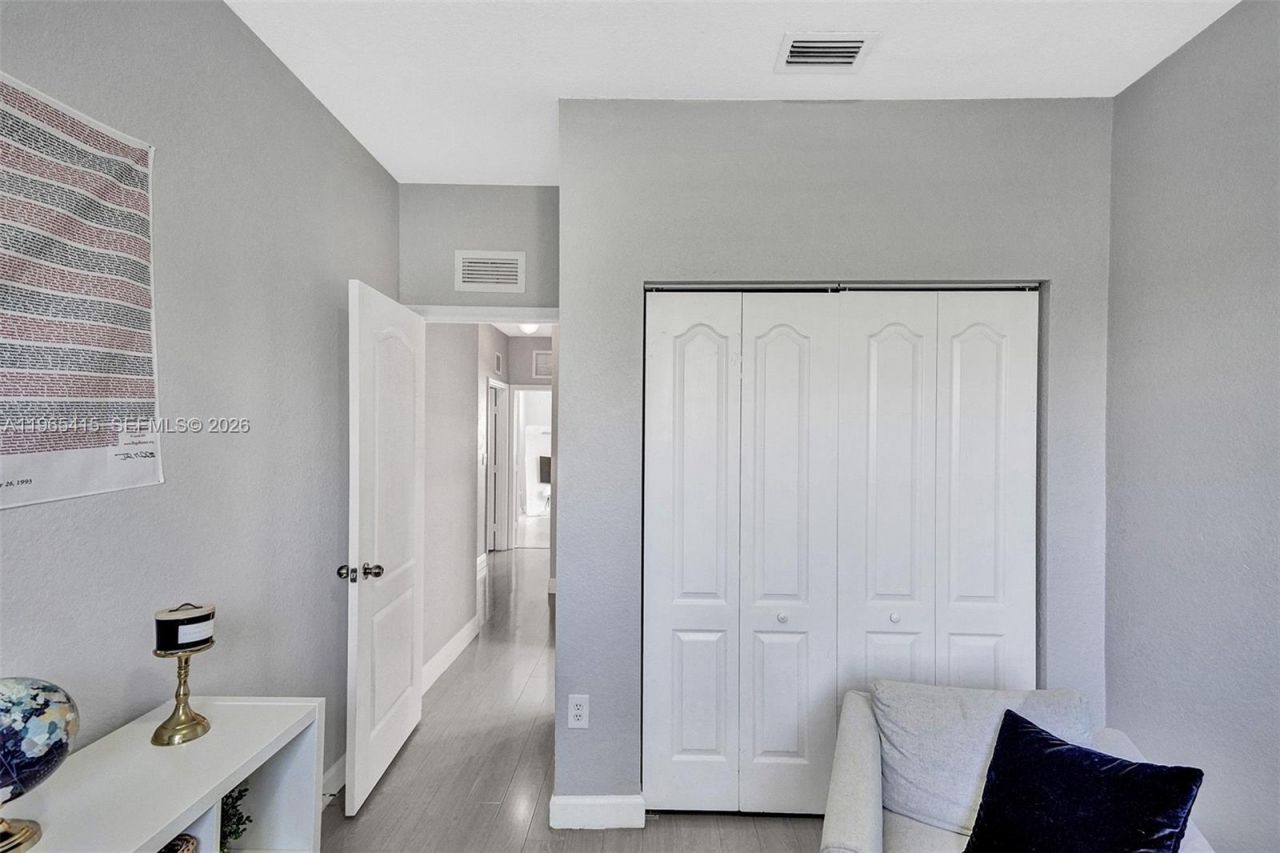 8518 SW 214th Ln, Cutler Bay, FL 33189 Photo