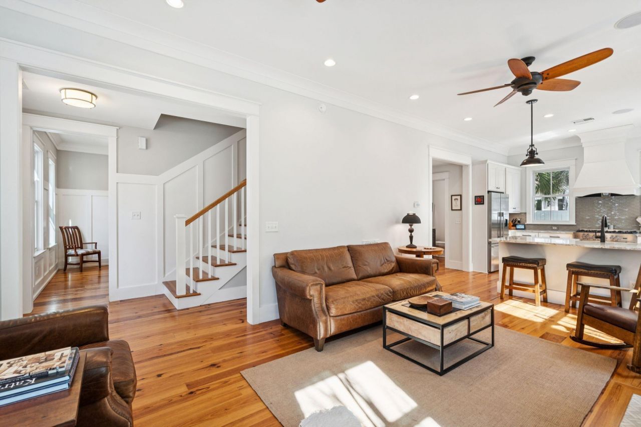 49 Rose Lane Photo 12