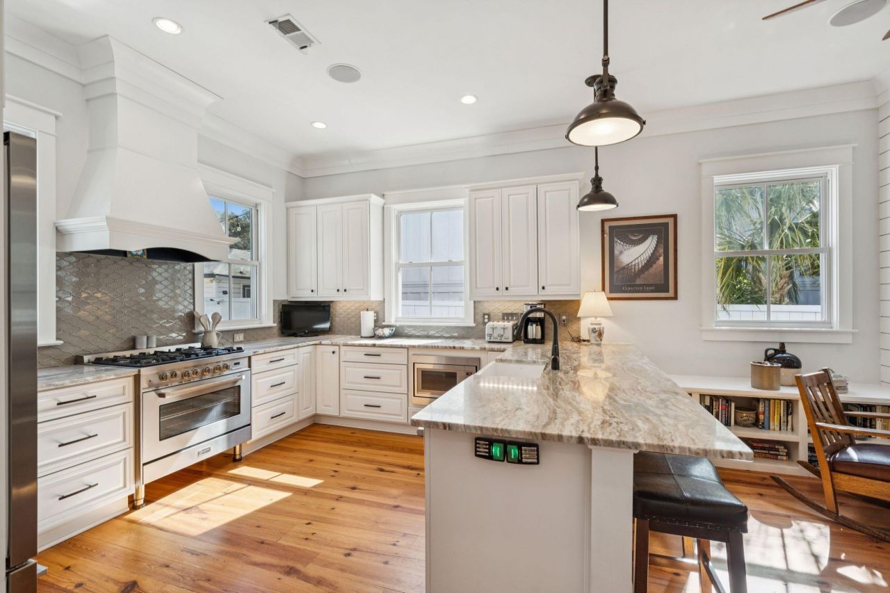 49 Rose Lane Photo 18