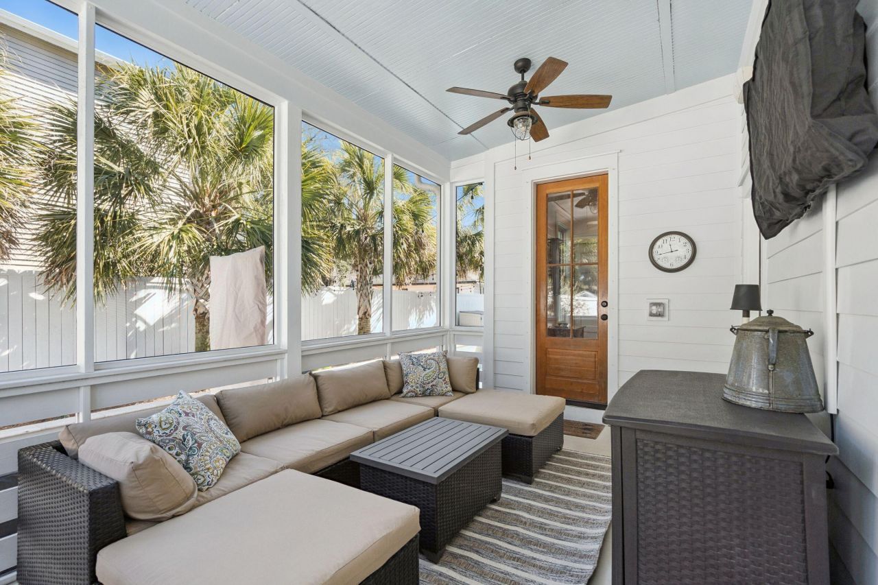 49 Rose Lane Photo 31