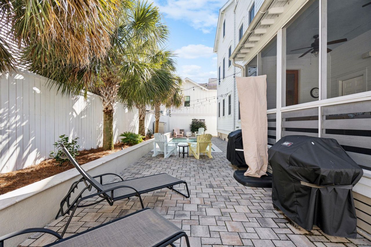 49 Rose Lane Photo 35