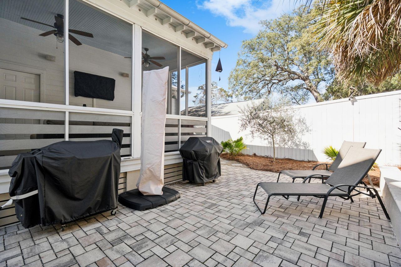 49 Rose Lane Photo 37