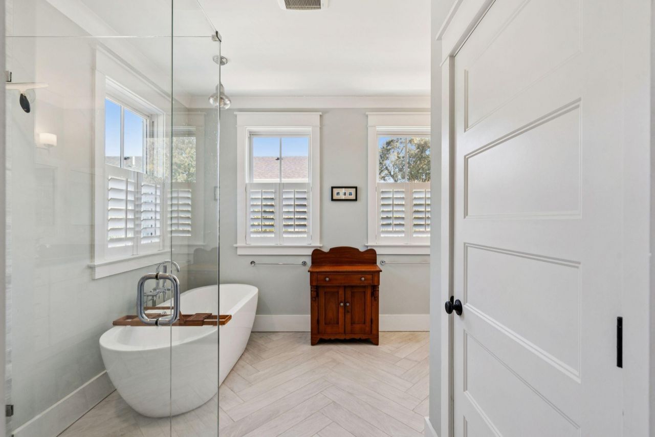 49 Rose Lane Photo 53