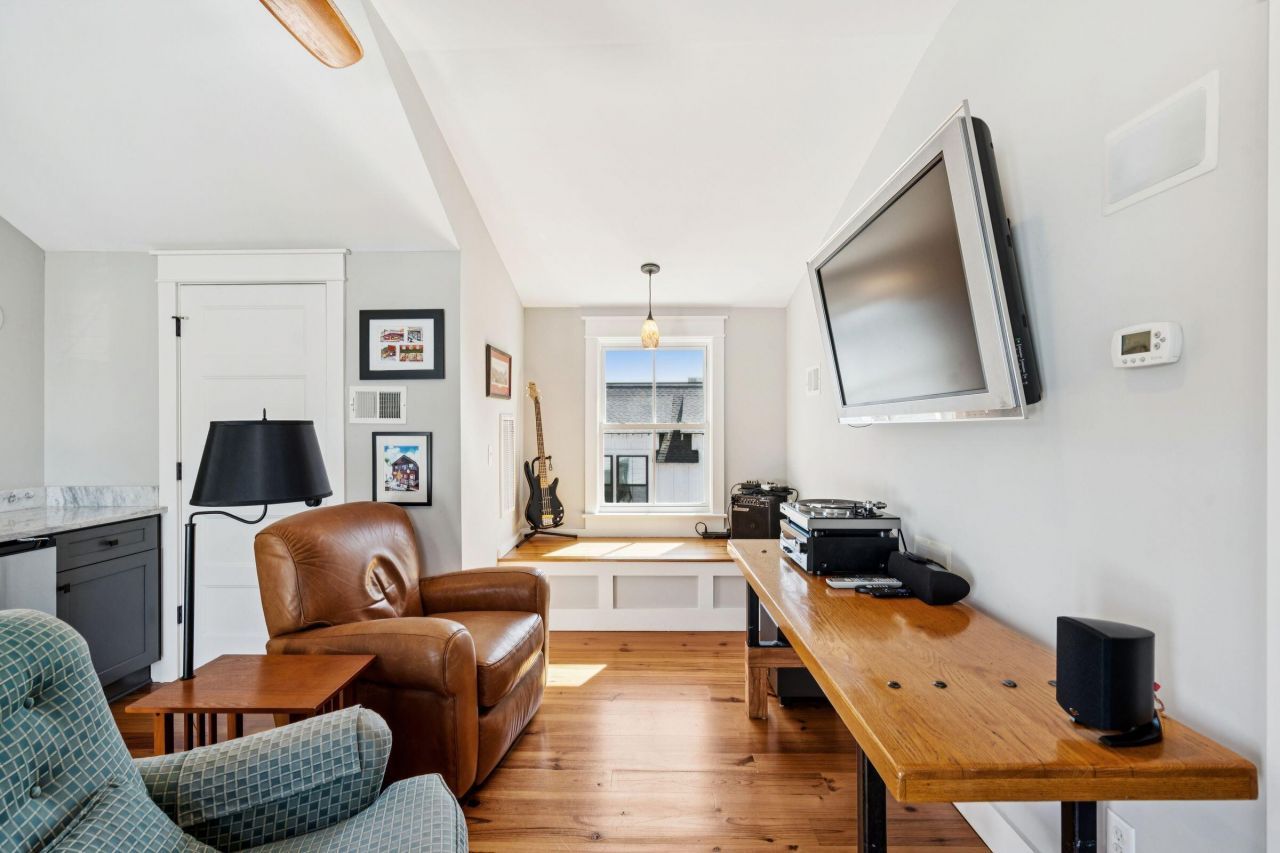 49 Rose Lane Photo 71