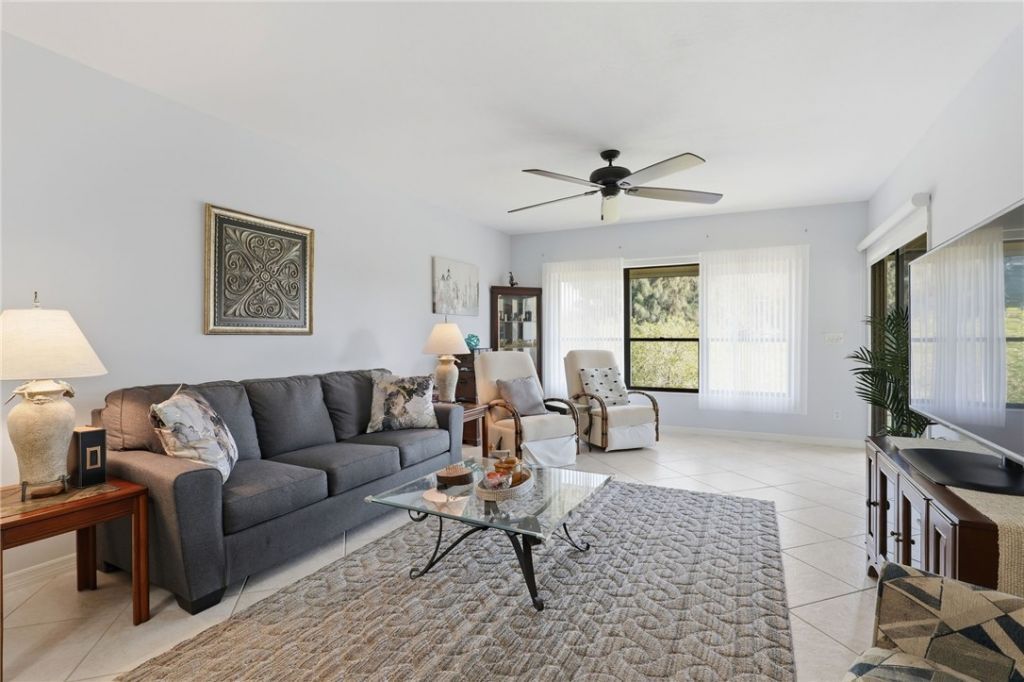 6165 S Mirror Lake Drive, Unit 309, Sebastian, FL 32958 Photo