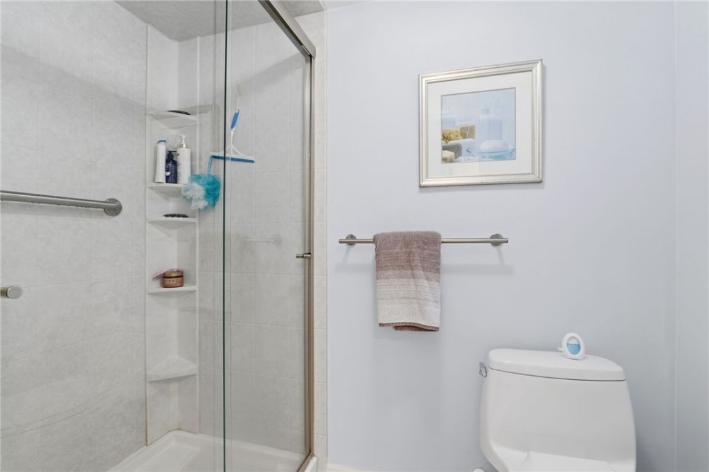 6165 S Mirror Lake Drive, Unit 309, Sebastian, FL 32958 Photo