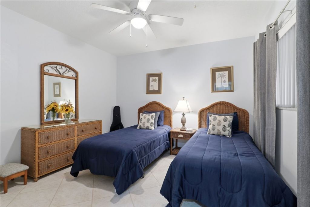 6165 S Mirror Lake Drive, Unit 309, Sebastian, FL 32958 Photo