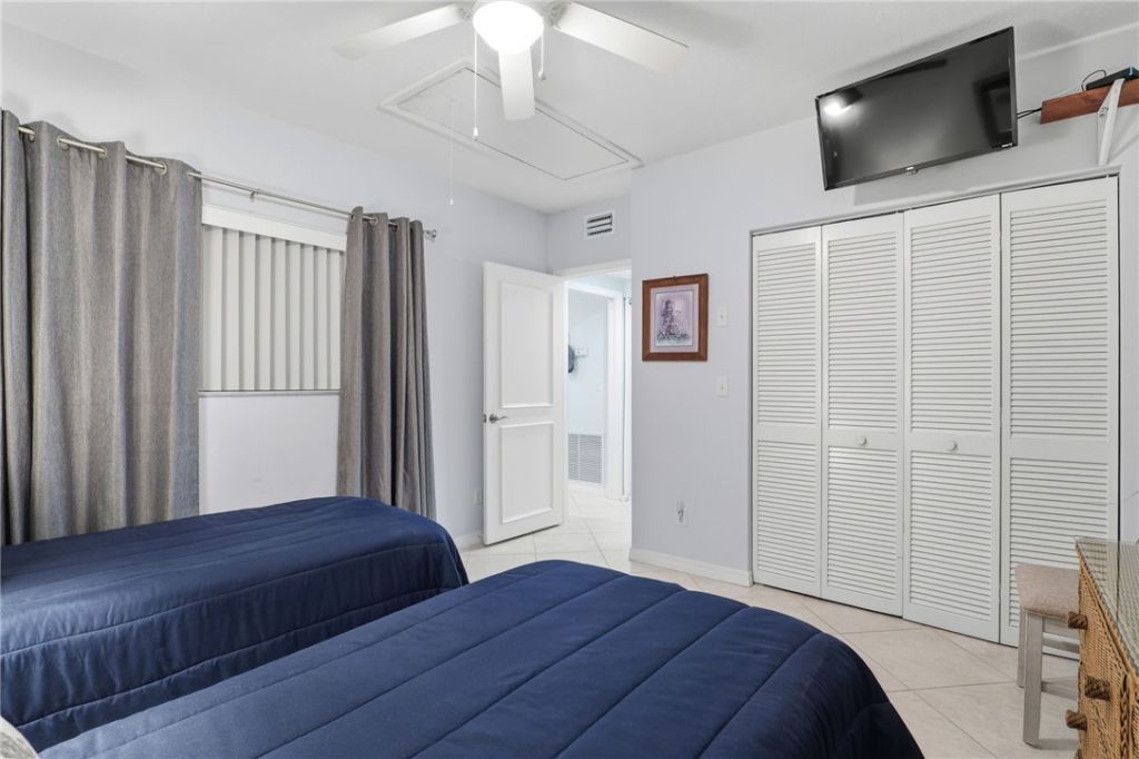 6165 S Mirror Lake Drive, Unit 309, Sebastian, FL 32958 Photo