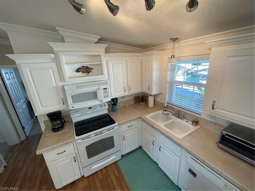 5935 Brightwood Dr, Fort Myers, FL 33905 Photo