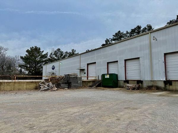 3279 White, Tupelo, MS 38826