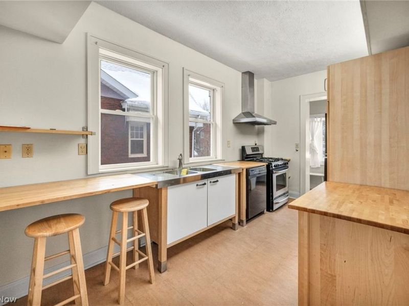 2420 Overlook Road, Cleveland Heights, OH 44106 Photo 11