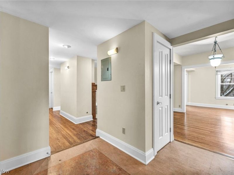 2420 Overlook Road, Cleveland Heights, OH 44106 Photo 15