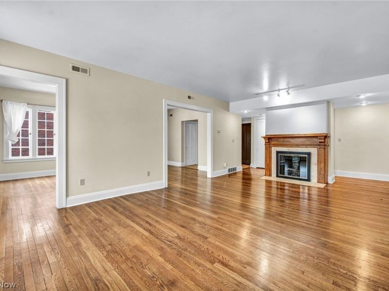 2420 Overlook Road, Cleveland Heights, OH 44106 Photo 6