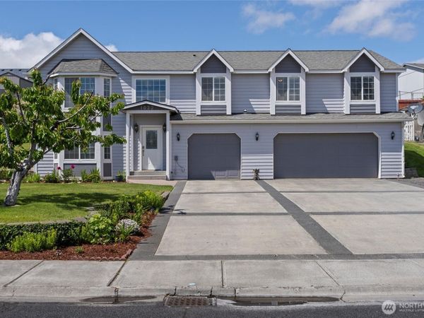 1032 Edgewater Lane, Moses Lake, WA 98837