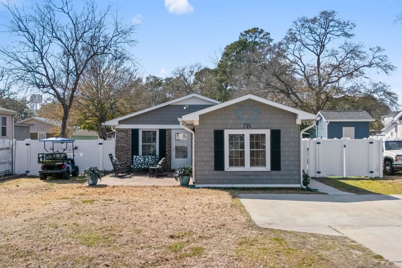 715 Cypress Dr. Photo 1