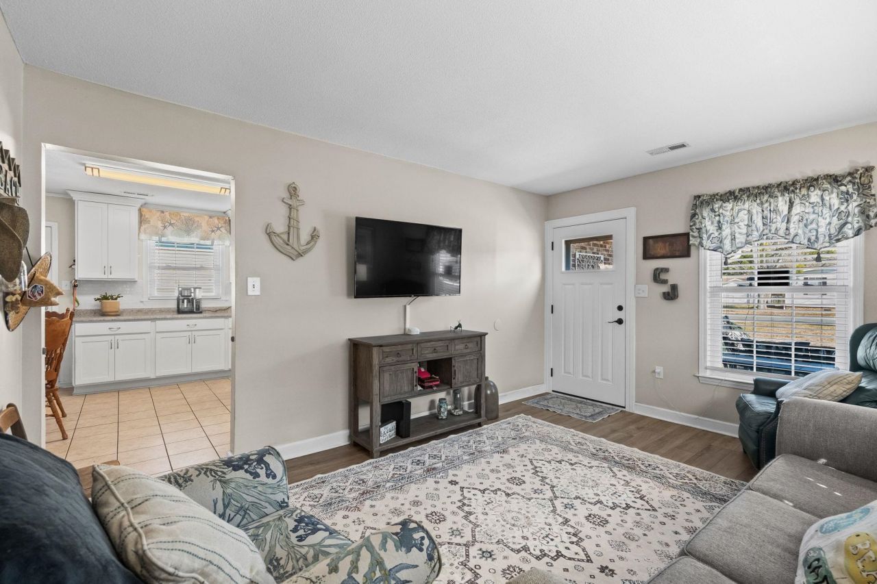 715 Cypress Dr. Photo 13