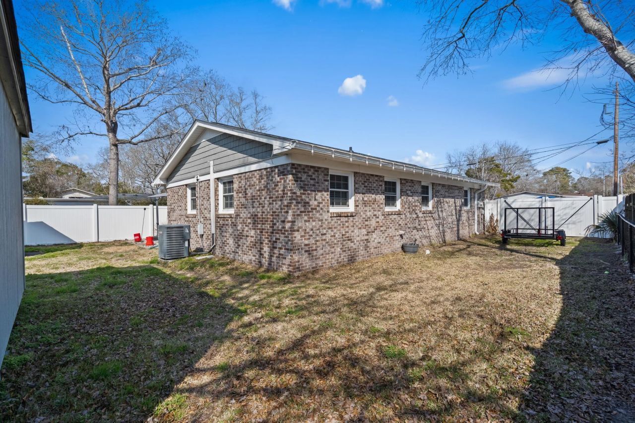 715 Cypress Dr. Photo 32