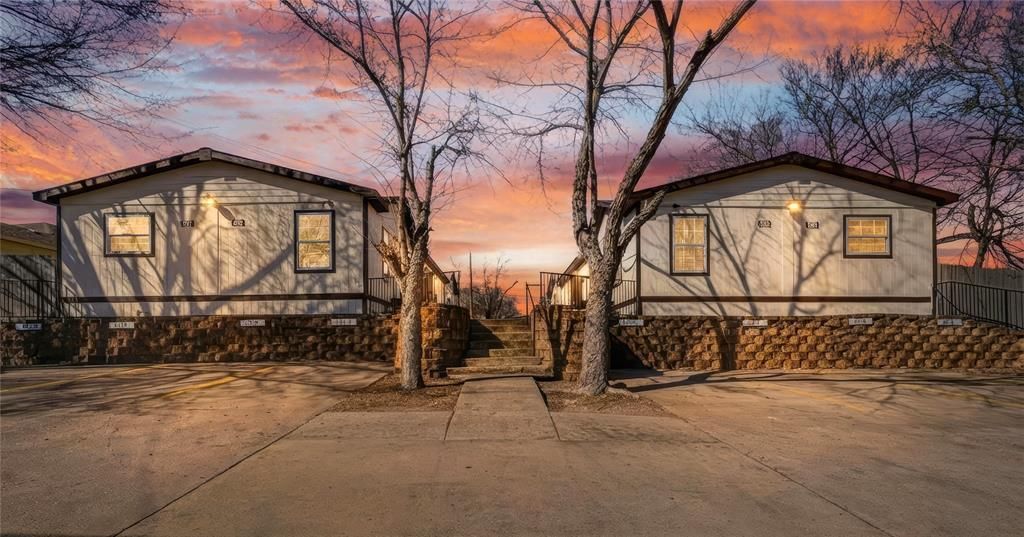 2313 Fernwood Avenue, Dallas, TX 75216 Main Photo