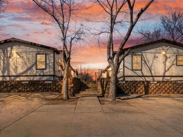 2313 Fernwood Avenue, Dallas, TX 75216