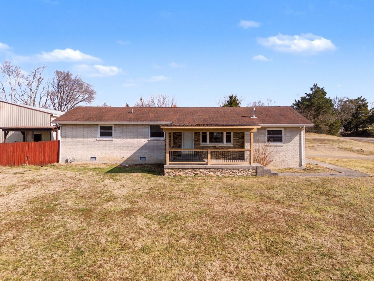 240 Swift Dr, Goodlettsville, TN 37072 Main Photo