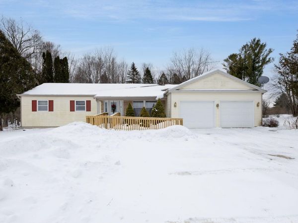 8876 20th Avenue, Remus, MI 49340