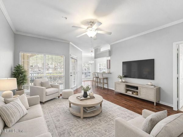 7800 POINT MEADOWS Drive, Unit 212, Jacksonville, FL 32256