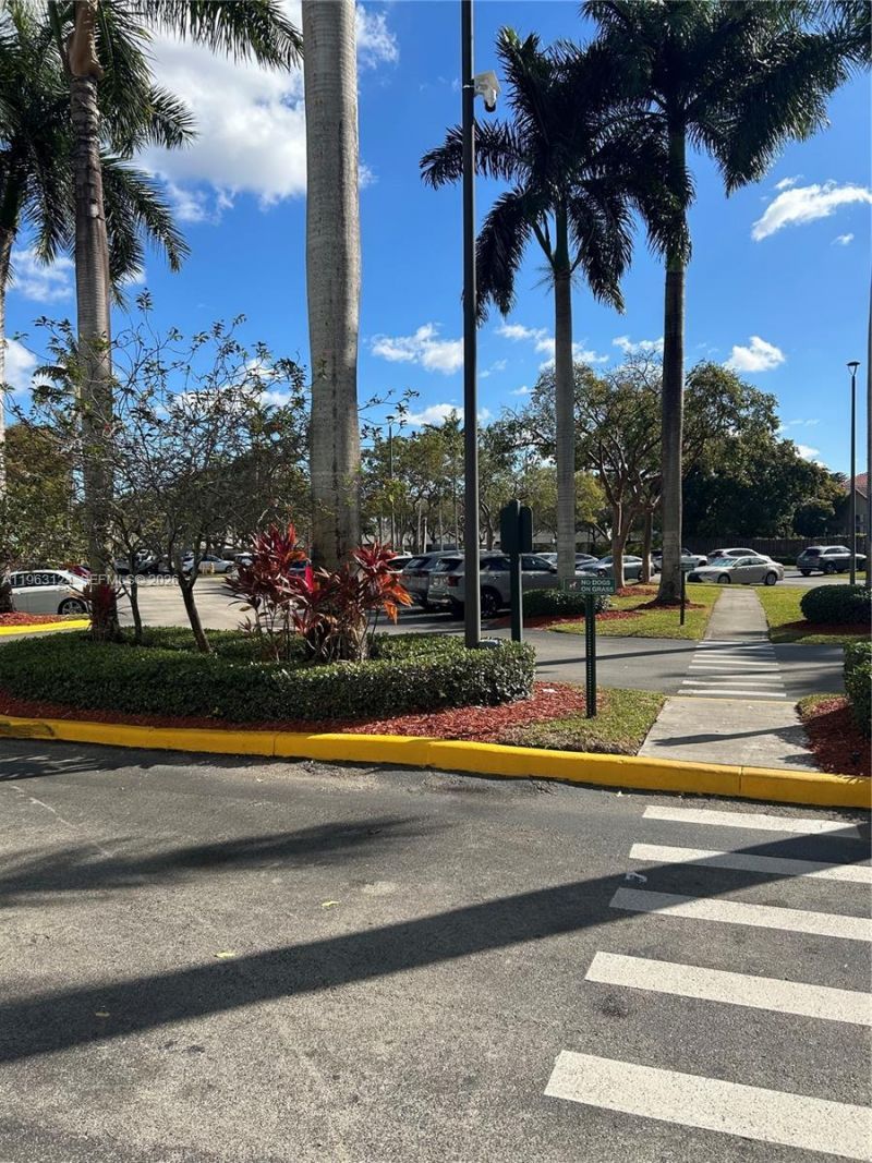 10700 NW 66th St, Unit 109, Doral, FL 33178 Photo