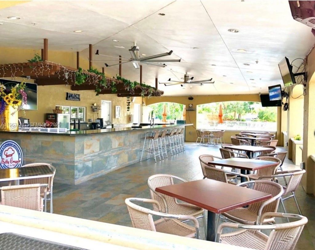 10700 NW 66th St, Unit 109, Doral, FL 33178 Photo